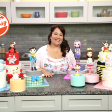 Joly Diaz-Viva La Cake